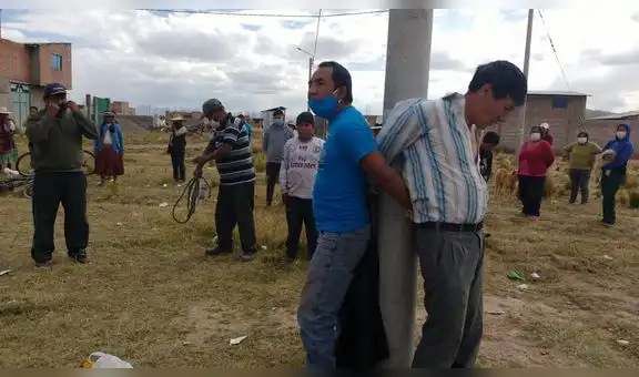 Puno: Azotan cruelmente a dos presuntos ladrones por robar a un niño | VIDEO
