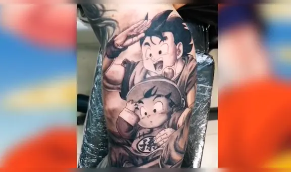 Joven luce tatuaje ‘ultra realista’ de Gokú con Gohan y diseño emociona a fans de Dragon Ball Super [VIDEO]