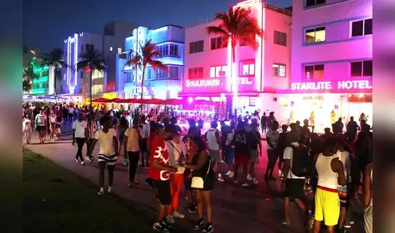 Declaran toque de queda ante caos y multitud de turistas en Miami Beach