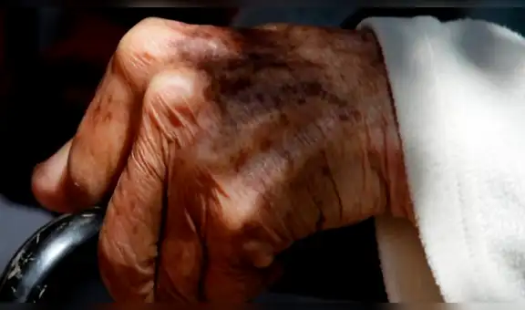 Chile: Joven abusó sexualmente de su propia madre y su vecina de 77 años