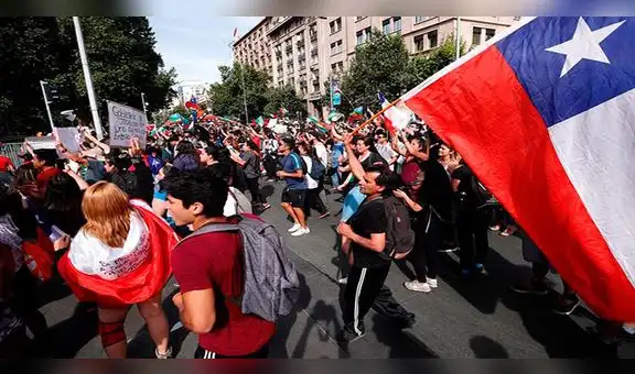 Chile recorta su previsión de crecimiento económico debido a la crisis social