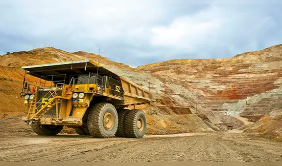 Ingresos tributarios del sector minero caen 25,5%