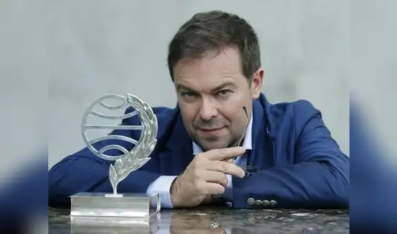 “La literatura debe despertar al lector”