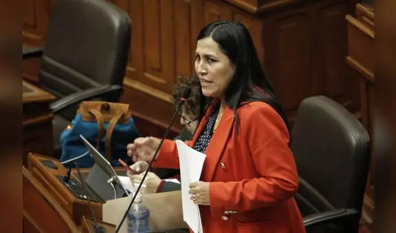 Flor Pablo a Dina Boluarte: “En una democracia es inaceptable que hoy tengamos 51 fallecidos”