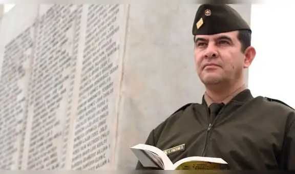 Denuncian por violencia a escritor Carlos Enrique Freyre [AUDIO]
