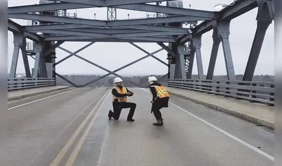La romántica propuesta de matrimonio que hizo un ingeniero a su novia en un puente [FOTOS]