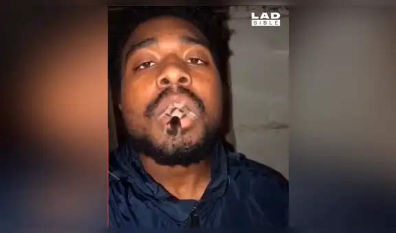 Chico abre la boca y expulsa venenosa criatura en plena transmisión en vivo [VIDEO]