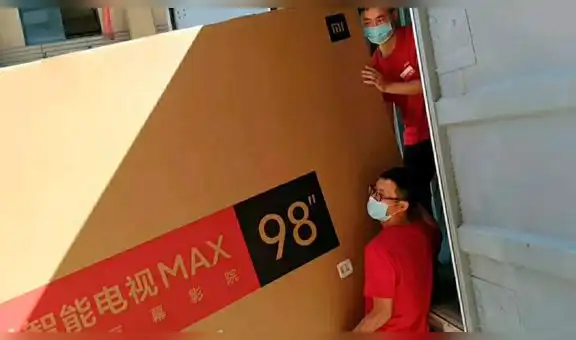 Xiaomi: televisor gigante de 98 pulgadas necesita una grúa para instalarse [FOTOS]