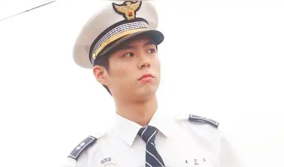 Park Bo Gum solicitó ingresar a la Marina a finales de agosto