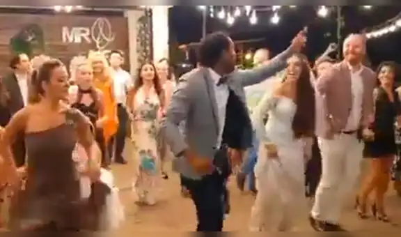 Novio baila salsa en plena boda y ‘obliga’ a sus invitados seguir su atrevida coreografía [VIDEO] 