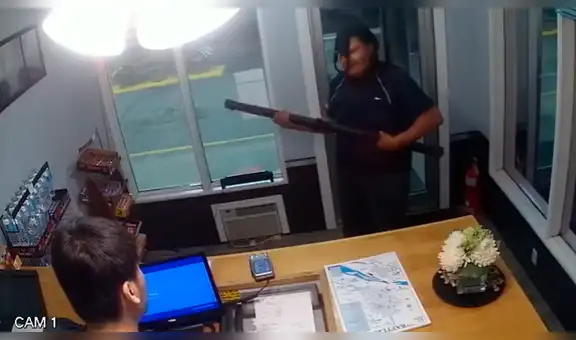 YouTube: Ladrón “armado” y borracho intenta asaltar local, pero solo hace el ridículo