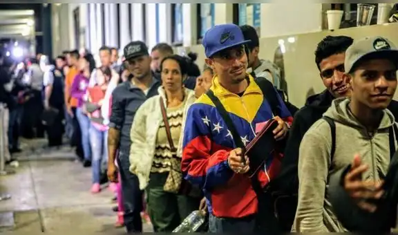 Venezolanos compiten con peruanos por puestos de trabajo de 1.000 soles