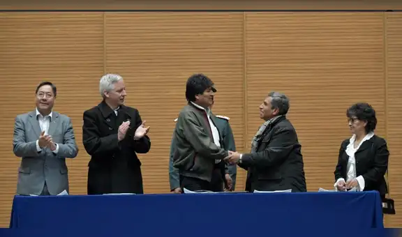 Bolivia: Aumentan pensión para adultos mayores gracias a venta de hidrocarburos