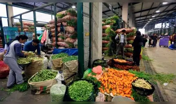 Precios de algunas verduras y frutas bajaron este lunes 