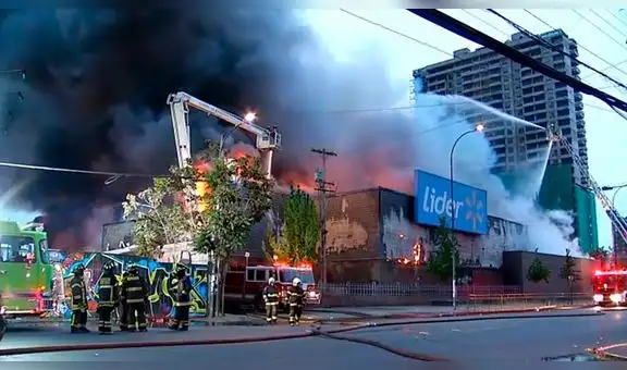Chile: peruano murió durante un incendio tras saqueo en centro comercial