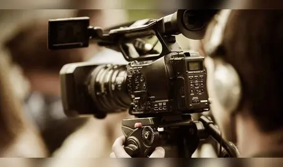 Facebook: escándalo por profesor que grabó video sexual con su alumna