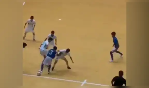 Niño realiza impresionante dominio de la pelota en un partido de fútbol y se roba la mirada del público [VIDEO]