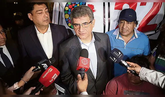 Exlegisladores y conservadores figuran en la lista de Contigo