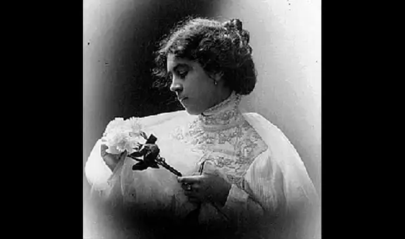 Zoila Aurora Cáceres, una de las más destacadas feministas en el Perú, nació un día como hoy