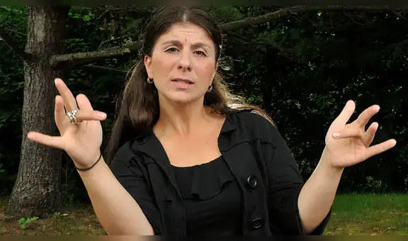 Traductora de lenguaje de señas opaca a Eminem tras interpretar sus canciones en concierto [VIDEO]