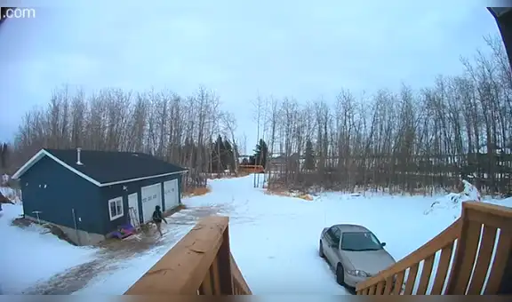 Mamá revisa grabación de cámara de seguridad y se entera del secreto mejor guardado de su hijo [VIDEO]