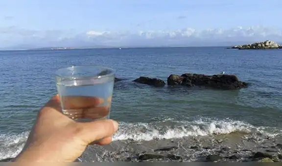 Científicos convierten agua de mar en potable en menos de 30 minutos usando luz solar