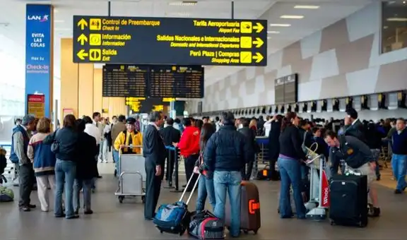 Mincetur espera recibir más de 30 mil turistas extranjeros para final de la Copa Libertadores 