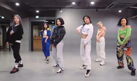 MAMAMOO: Lia Kim revela la versión original de “HIP” que fue rechazada [VIDEOS]
