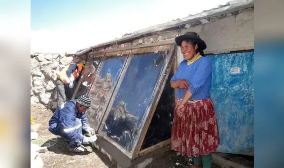 Puno: aimaras reciben 211 casitas calientes para protegerse de las heladas