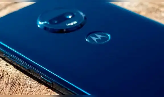 Motorola: se filtran imágenes de su primer smartphone todo-pantalla con cámara emergente [FOTOS]