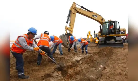 Reconstrución con Cambios: Gobierno ejecuta 8 obras de agua y saneamiento en 5 regiones