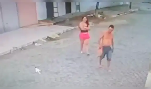 Hombre sube a un árbol para ocultarse de su novia, pero craso error lo delata [VIDEO]