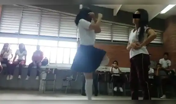 Facebook: Indignante, estudiantes hacen sensual baile frente a sus profesores