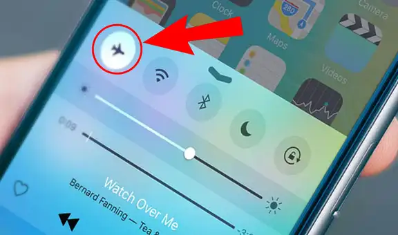 ¿Qué significa el modo avión en mi teléfono móvil y para qué sirve?