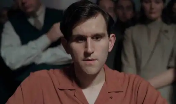 Harry Melling de Gambito de dama: “Disfruto los papeles con transformación”