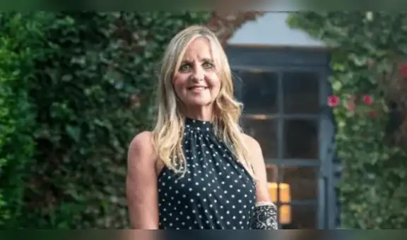 La tragedia de Jayne: fue al médico por una simple tos, y le amputaron un brazo y las piernas