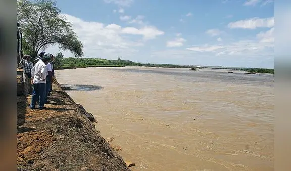 Río Chira alcanza caudal de 3.000 metros cúbicos por segundo y 11 distritos de Piura están en riesgo