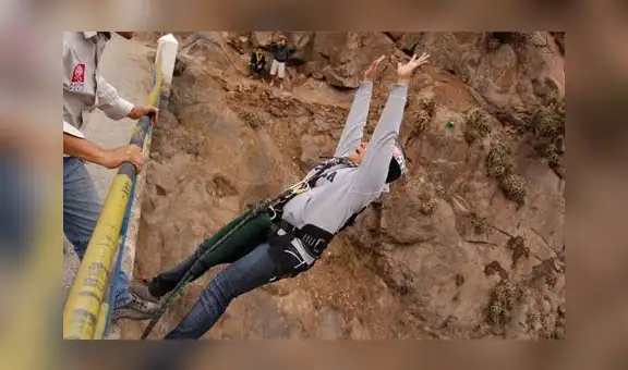 Joven fallece por accidente tras lanzarse al vacío sin cuerdas mientras practicaba puenting 