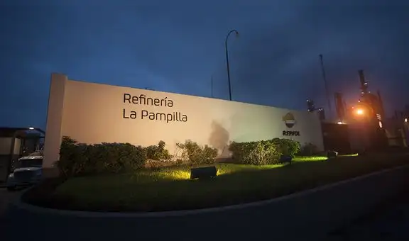 Refinería de Repsol volvió a entregar información inexacta sobre derrame de petróleo 