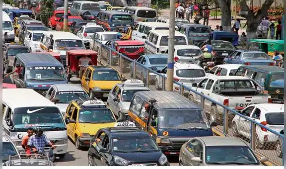 Chiclayo: taxis informales se apoderan de la ruta urbana e interurbana