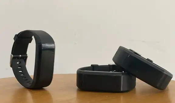 Peruanos diseñan pulsera inteligente para controlar distanciamiento social