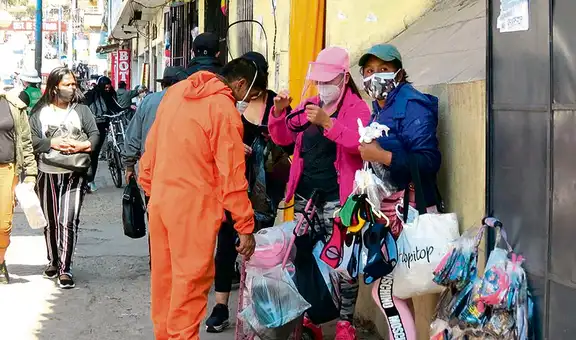 El 76% de los peruanos es informal, mientras los conflictos políticos estancan el crecimiento económico