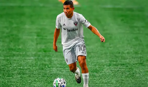 Edison Flores se vacunó contra la COVID-19