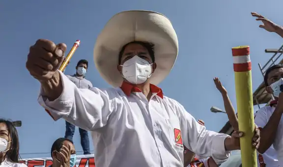 Pedro Castillo: “La gente ya no se deja engañar con un táper o un polo”