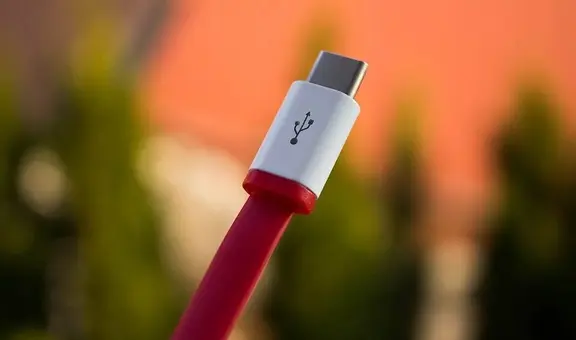 El estándar USB-C aumentará su potencia de 100W a 240W