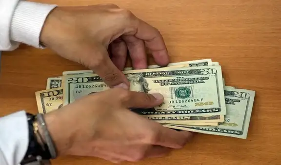 Dólar cerró mayo en 3,83 soles, el mes con más volatilidad del año