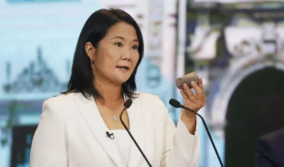 Keiko Fujimori presentó una piedra en el bloque El Perú del Bicentenario