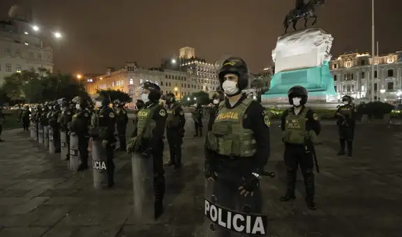 PNP restringe accesos a Plaza San Martín tras anuncios de cierres de campaña