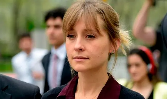 Allison Mack es condenada a tres años de prisión por explotación sexual en secta NXIVM
