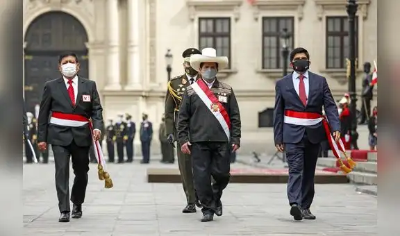 Grupo de Puebla advierte que la derecha peruana busca “legitimar” un golpe con ayuda de las FF. AA.